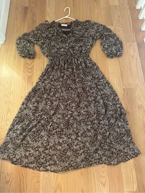 “By the River” Floral Puff-Sleeve Midi Dress, Large, NWOT, Very French
